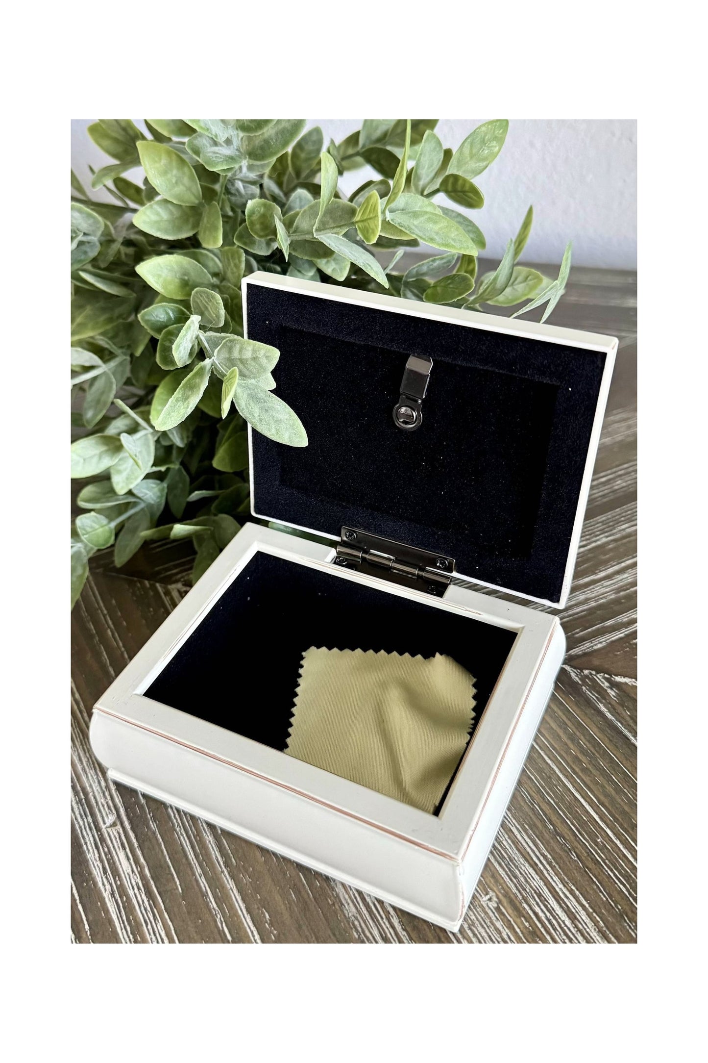 Antiqued Ivory Rectangular Treasure Box ~ Cottage Garden