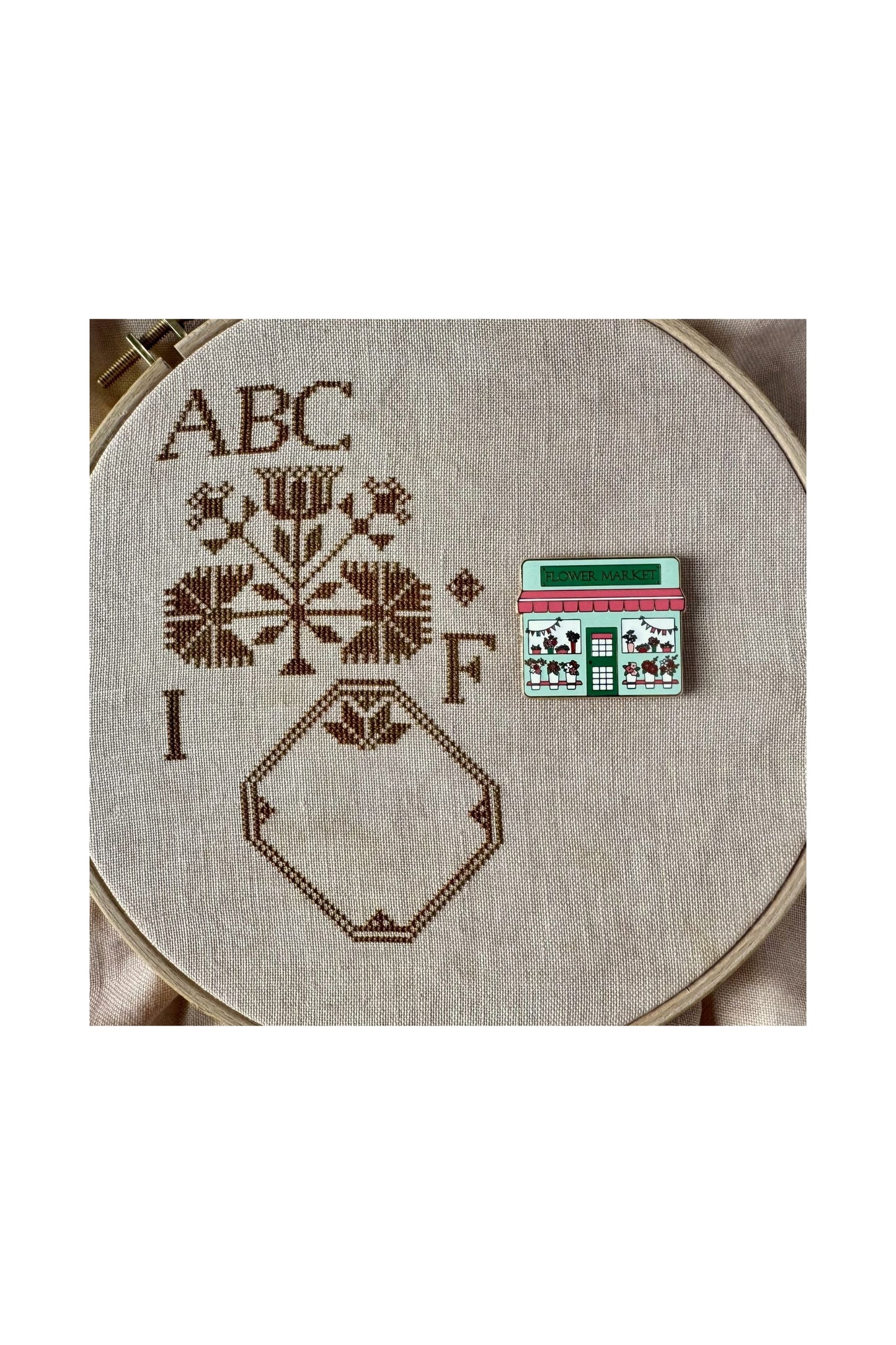 Flower Market Needle Minder ~ Flamingo Toes
