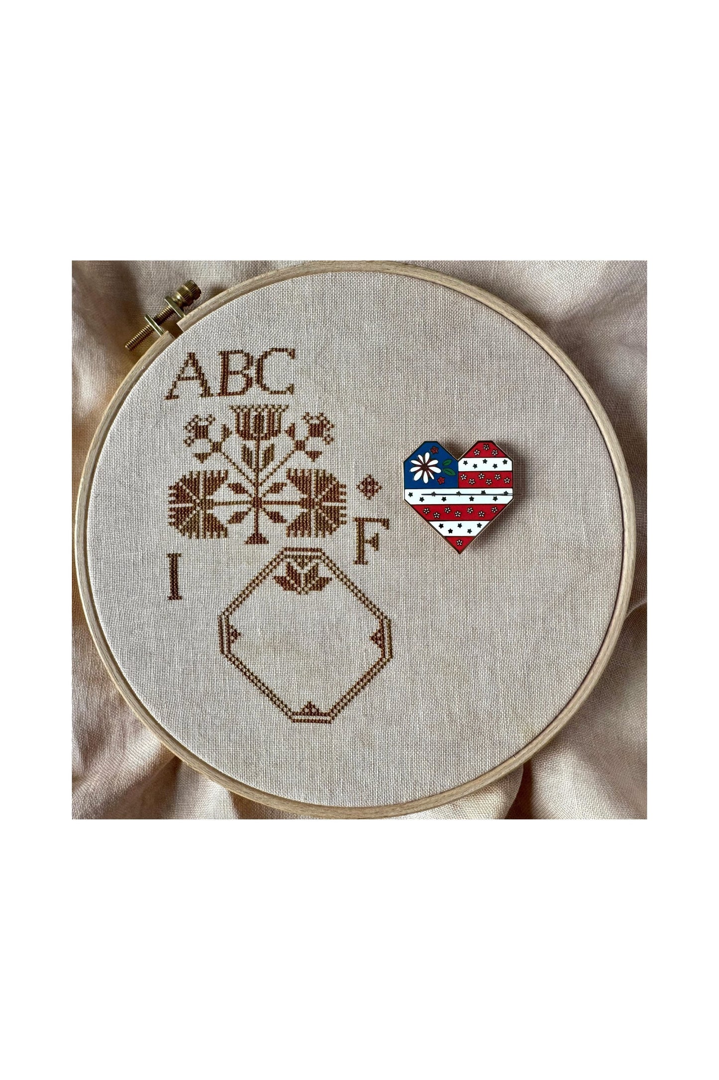 Sweet Freedom Heart Needle Minder ~ Flamingo Toes