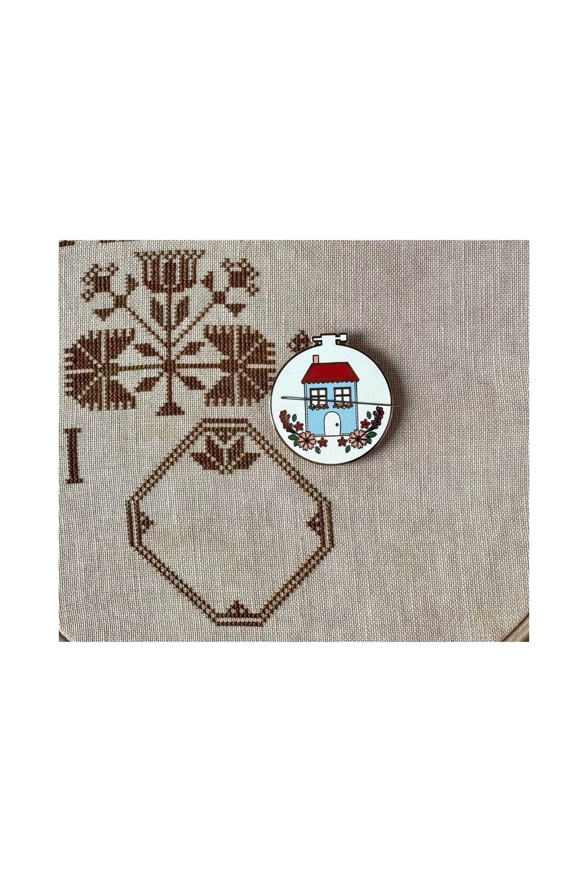 Sweet Home Embroidery Hoop Needle Minder ~ Flamingo Toes