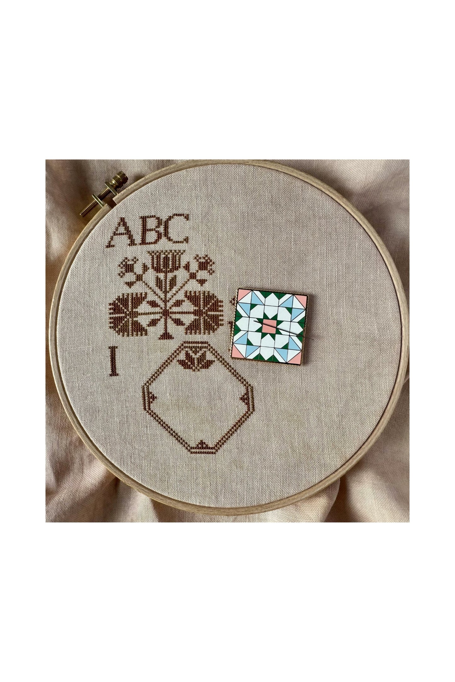 Shining Star Needle Minder ~ Flamingo Toes